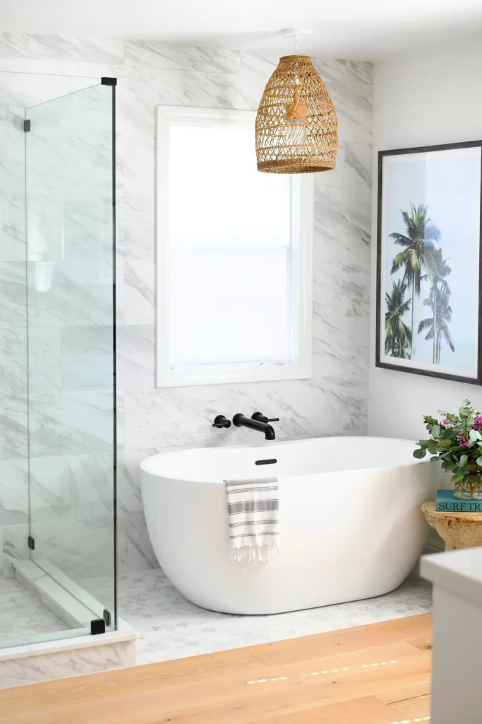 small bathtub in white color