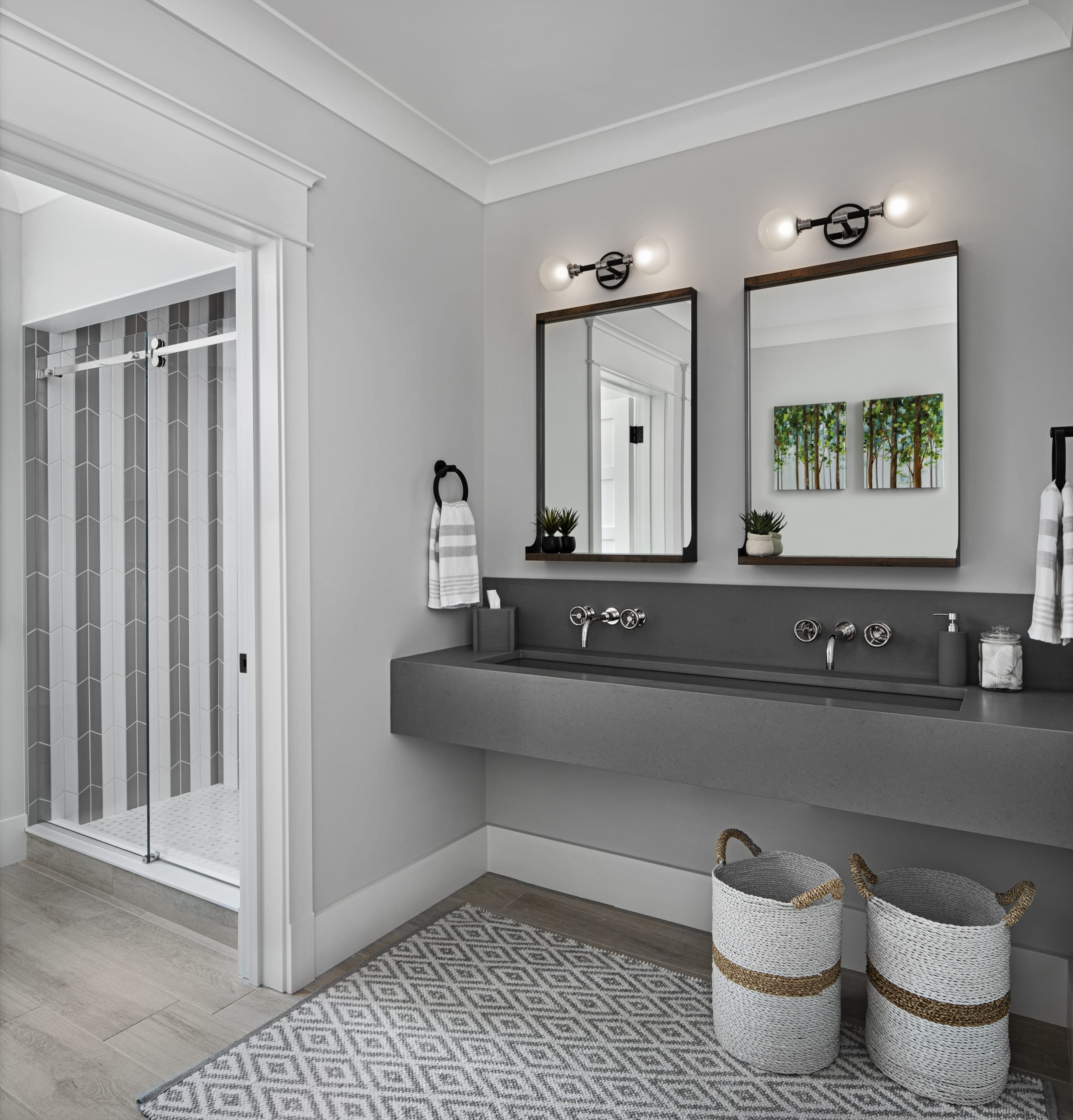 Elegant Bathroom Decor Ideas for Gray Walls